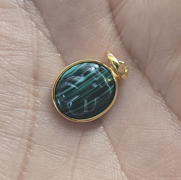 (SOLD)Tous Malachite Bear Pendant - Picture 4 of 4